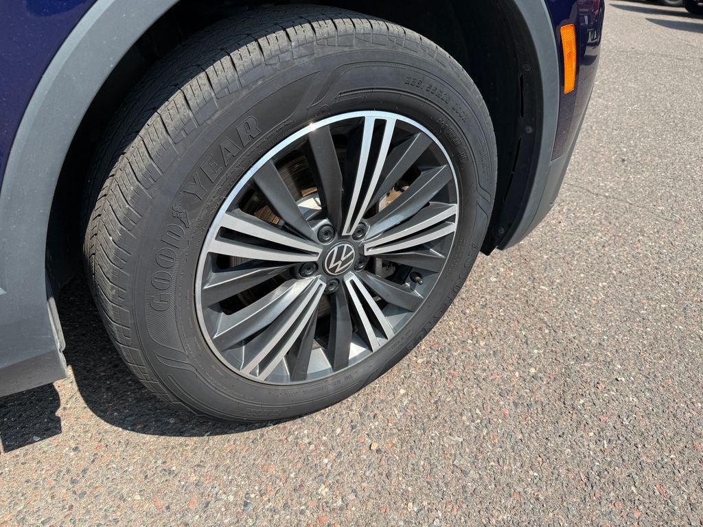 2024 Volkswagen Tiguan 2.0T Wolfsburg Edition