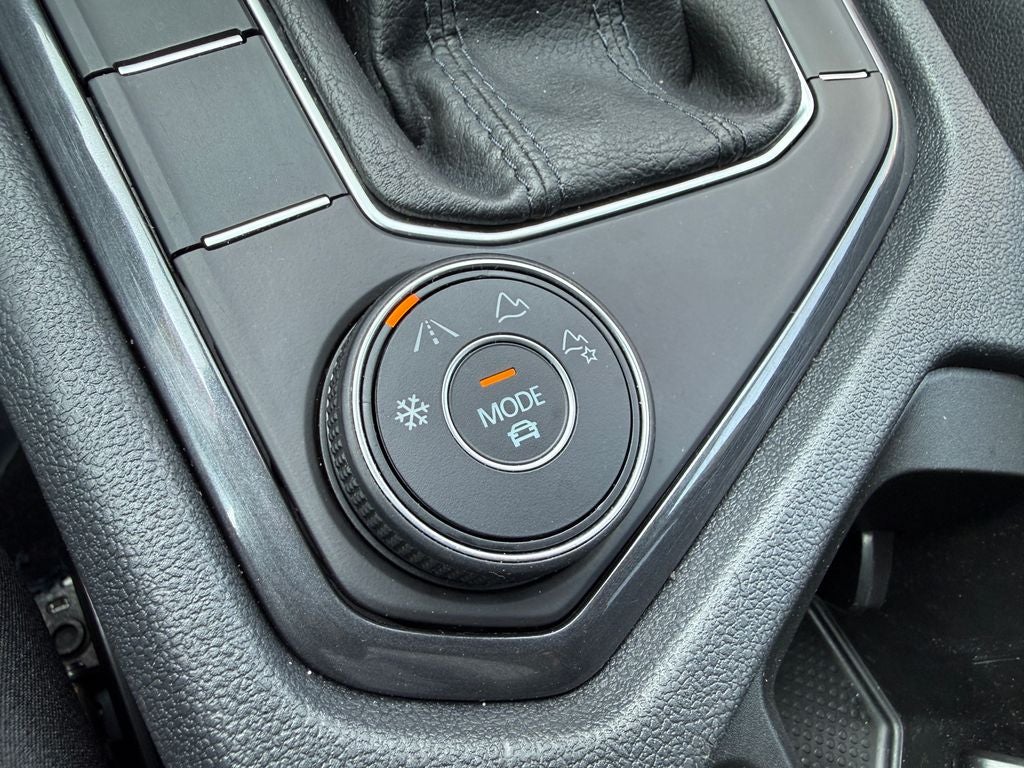 2024 Volkswagen Tiguan 2.0T Wolfsburg Edition