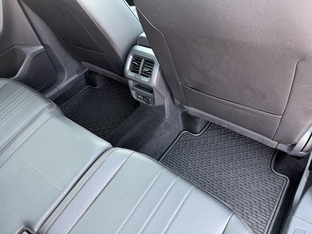 2024 Volkswagen Tiguan 2.0T Wolfsburg Edition