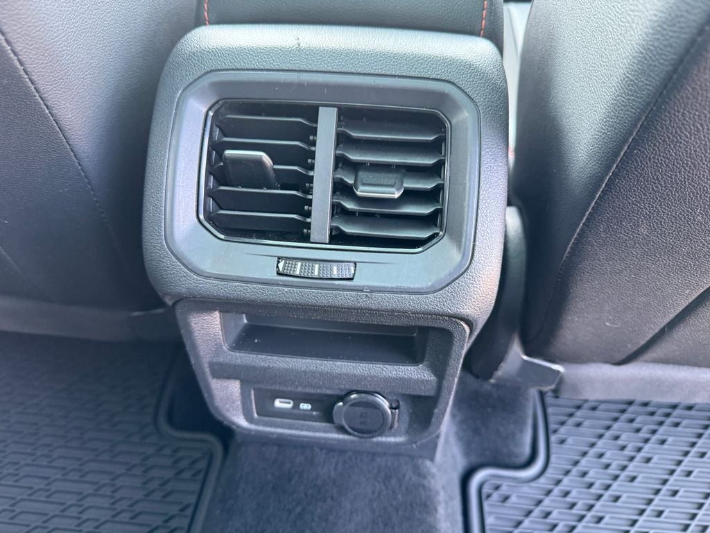 2024 Volkswagen Tiguan 2.0T Wolfsburg Edition