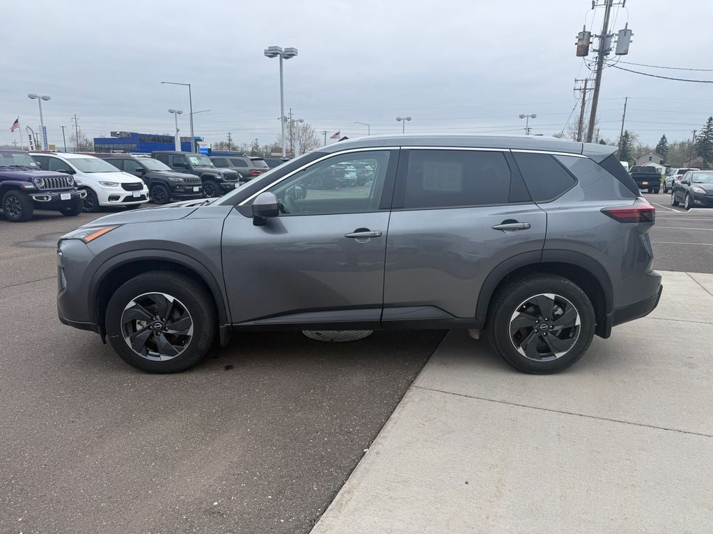 2025 Nissan Rogue SV
