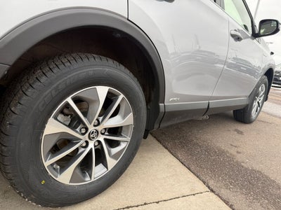 2018 Toyota RAV4 Hybrid XLE