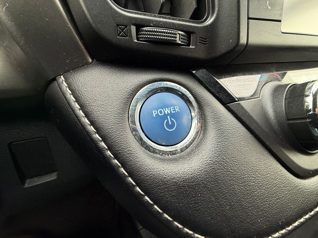 2018 Toyota RAV4 Hybrid XLE