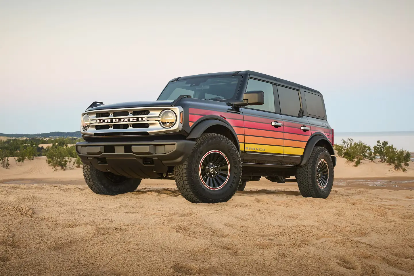 2025 Ford Bronco Front Side View with Special Edition Paint Job